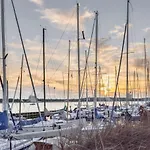 White Pearl 4 02 Timmendorfer Strand