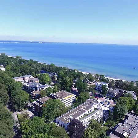 White Pearl 4 02 * Timmendorfer Strand